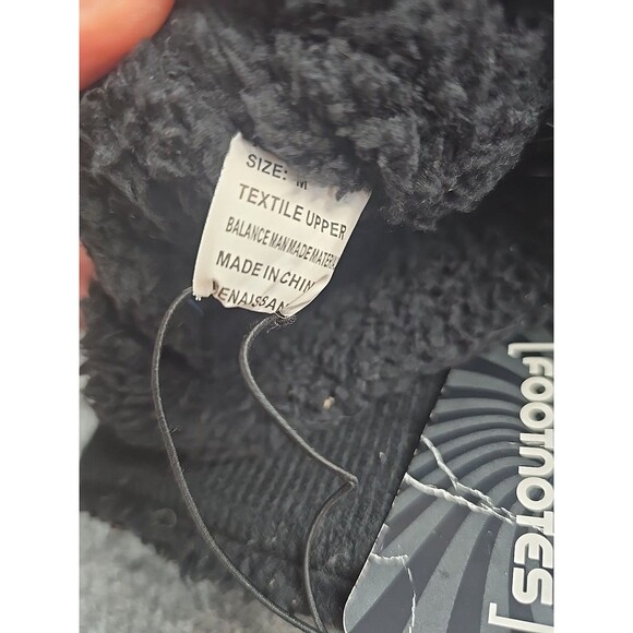 Kansas Jayhawks Size Medium 7/8 Women's Boots Winter Knit Fleece Button - Picture 8 of 9